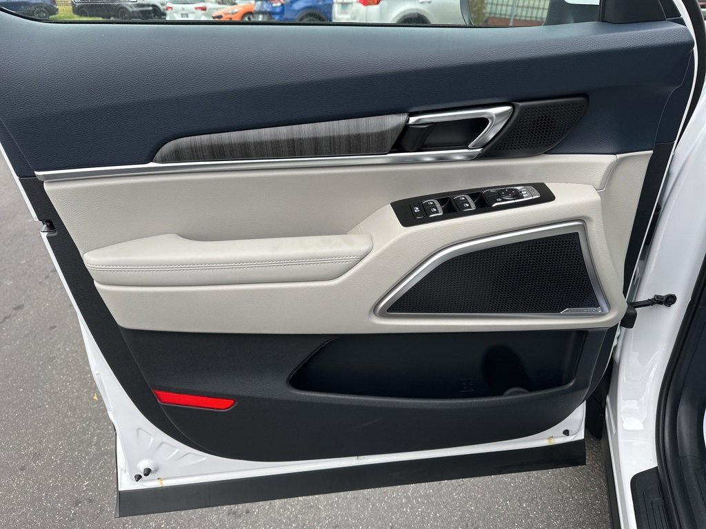 New 2025 Kia Telluride EX image 30