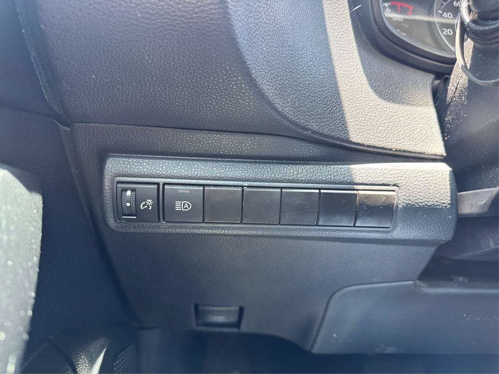 Used 2022 Toyota Corolla LE FWD image 16