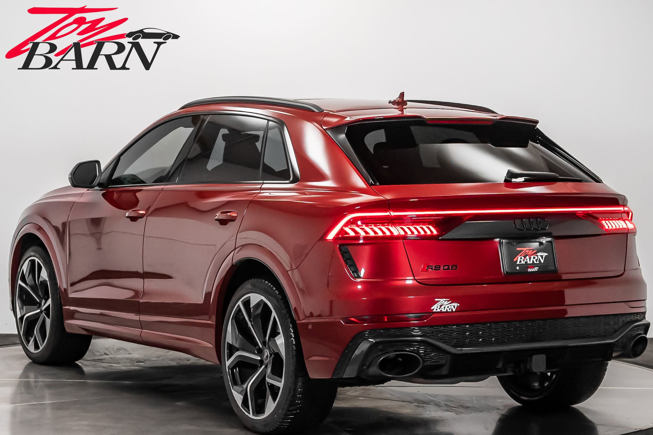 Used 2022 Audi RS Q8 4.0T image 3