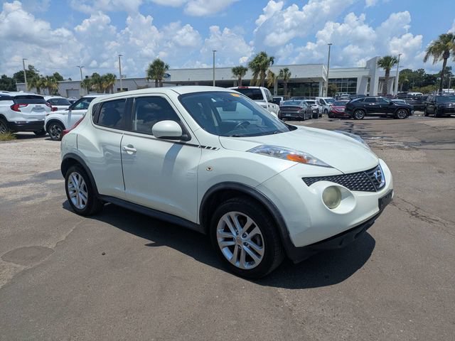 Used 2011 Nissan Juke SV FWD image 1