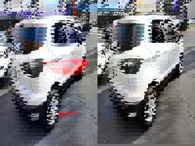 Used 2019 Ford EcoSport SE image 4