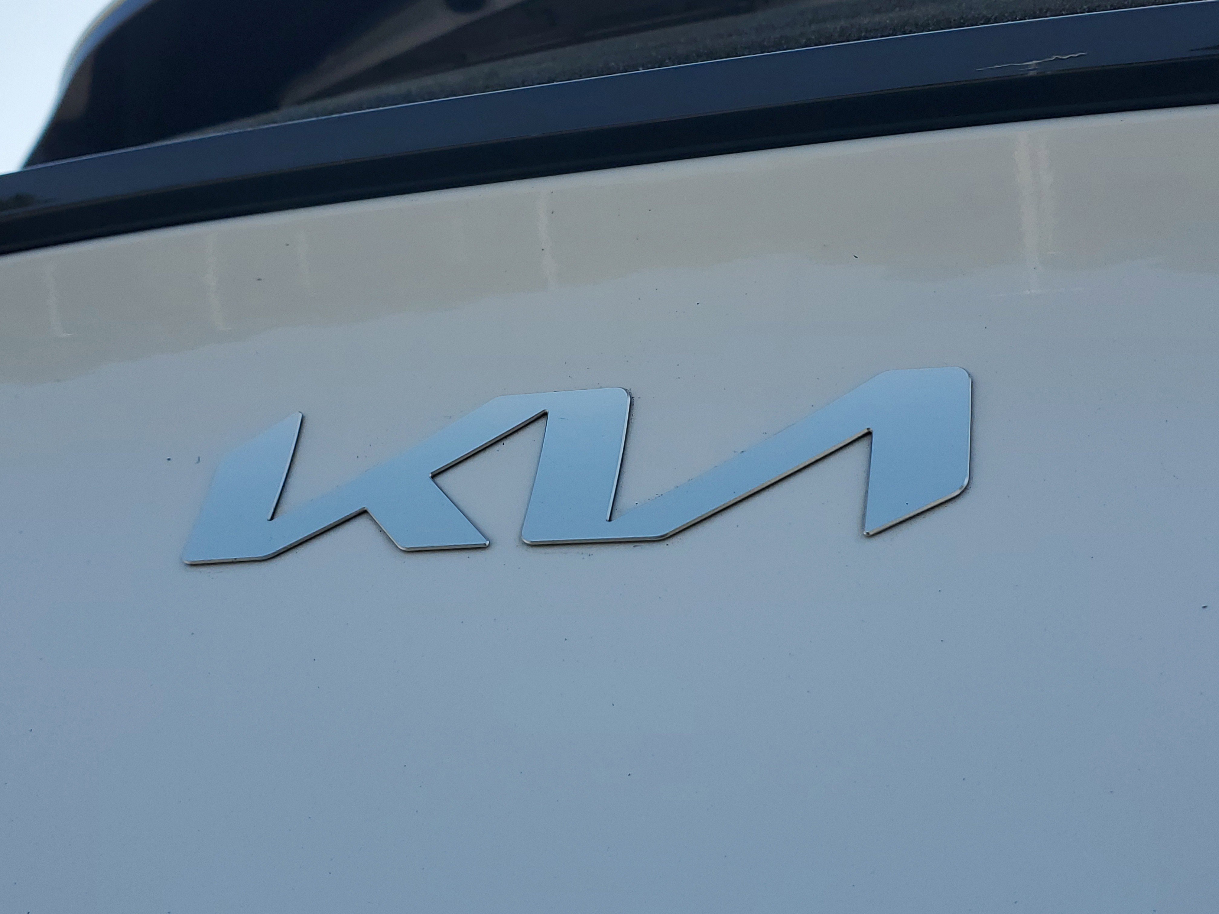 Used 2025 Kia Sportage LX AWD/4WD image 9