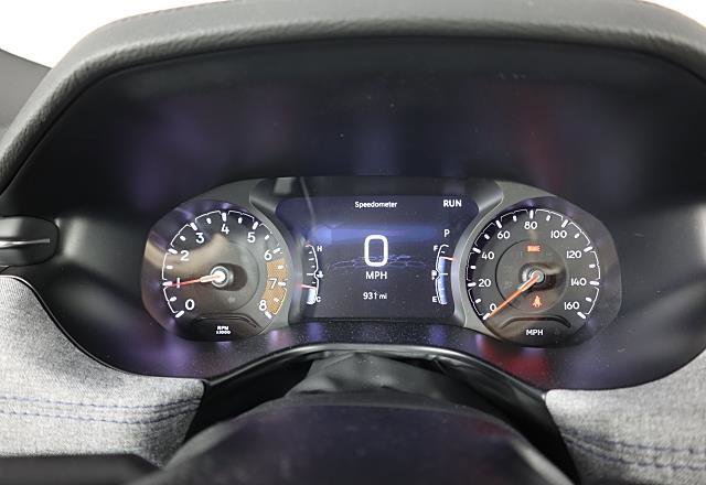 Used 2025 Jeep Compass Sport image 35