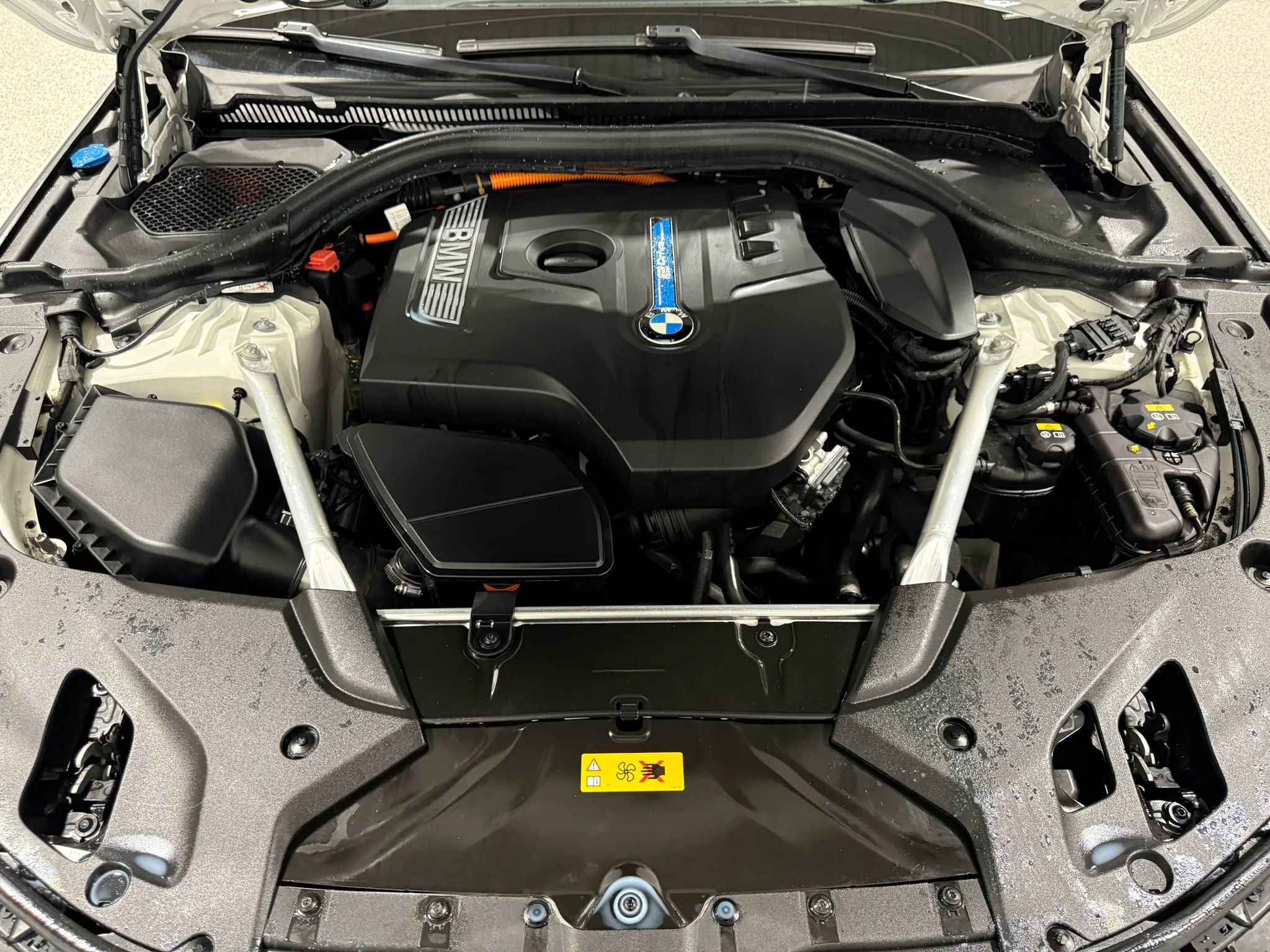 Used 2018 BMW 530e xDrive w/ M Sport Package 2 AWD/4WD image 69