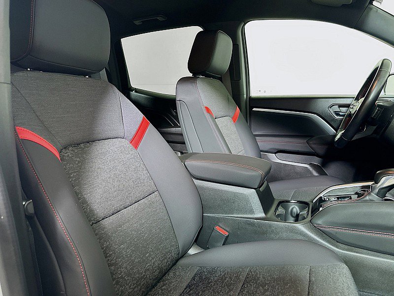 Used 2023 Chevrolet Colorado Z71 w/ Z71 Convenience Package 2 image 25