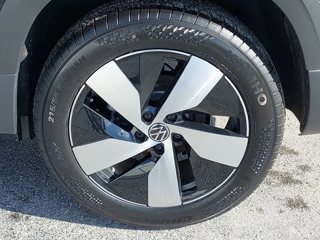 New 2026 Volkswagen Taos S image 29