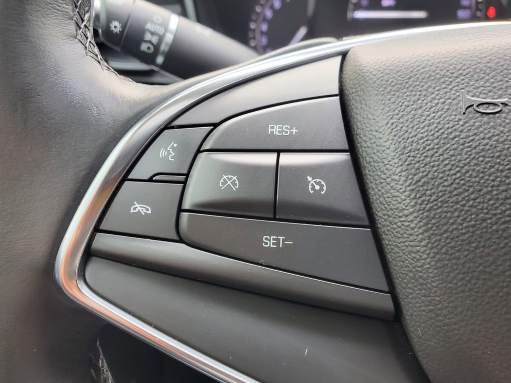 Used 2019 Cadillac XT5 Luxury w/ LPO, Black Ice Package image 19