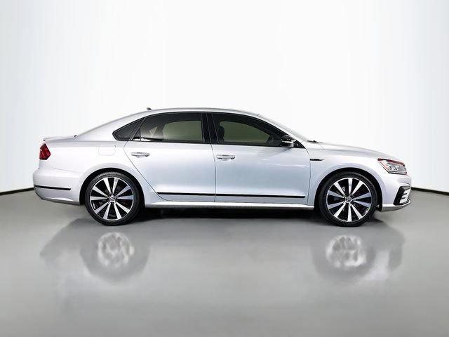 Used 2018 Volkswagen Passat 3.6 image 8