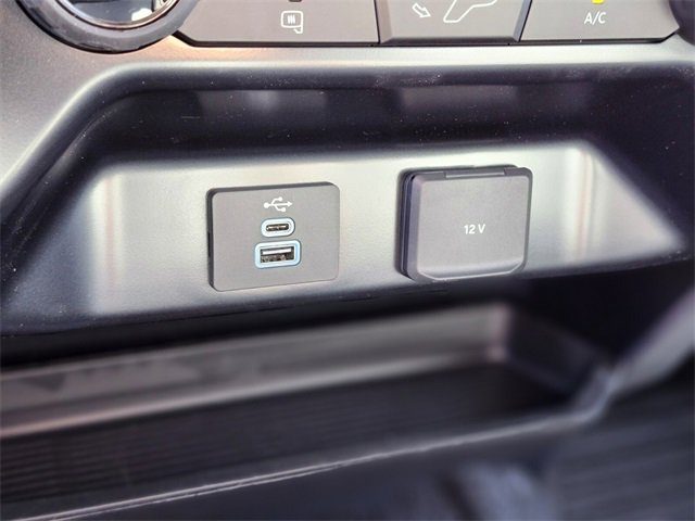 New 2025 Ford F550 4x4 Regular Cab Super Duty image 21