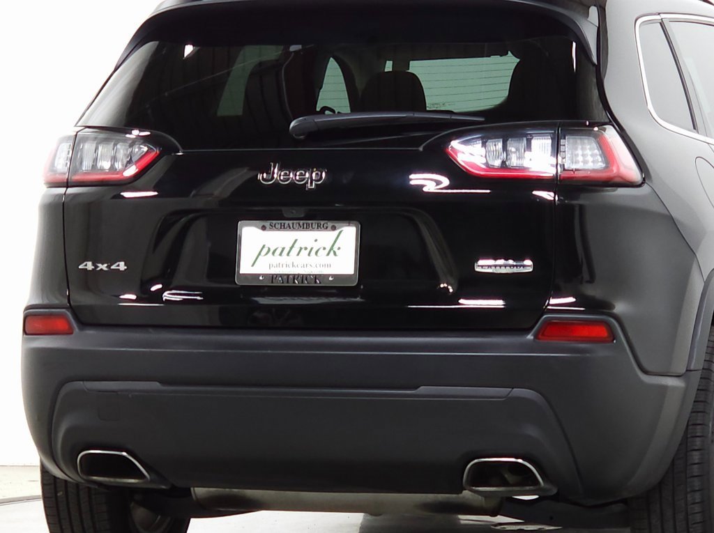 Used 2019 Jeep Cherokee Latitude w/ Popular Appearance Group image 11