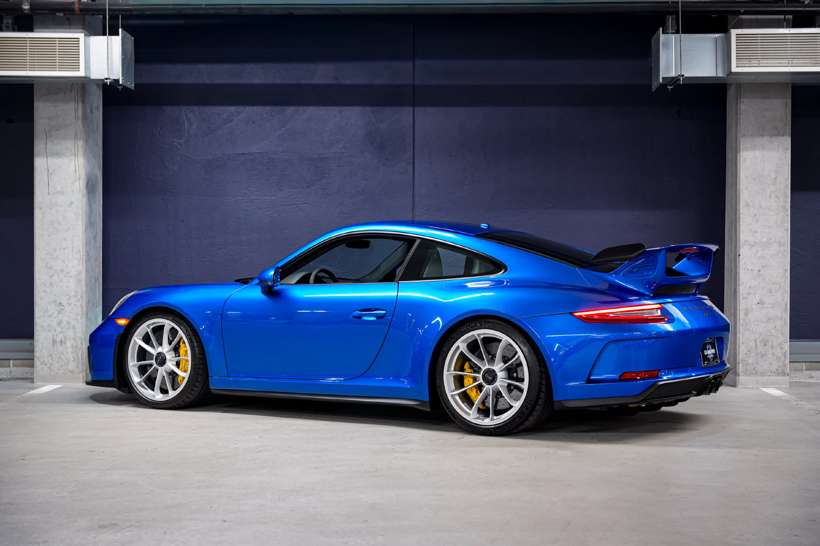 Used 2018 Porsche 911 GT3 RWD image 8