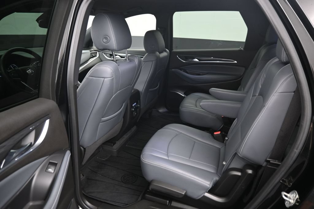 Used 2022 Buick Enclave Essence w/ LPO, Floor Liner Package AWD/4WD image 10