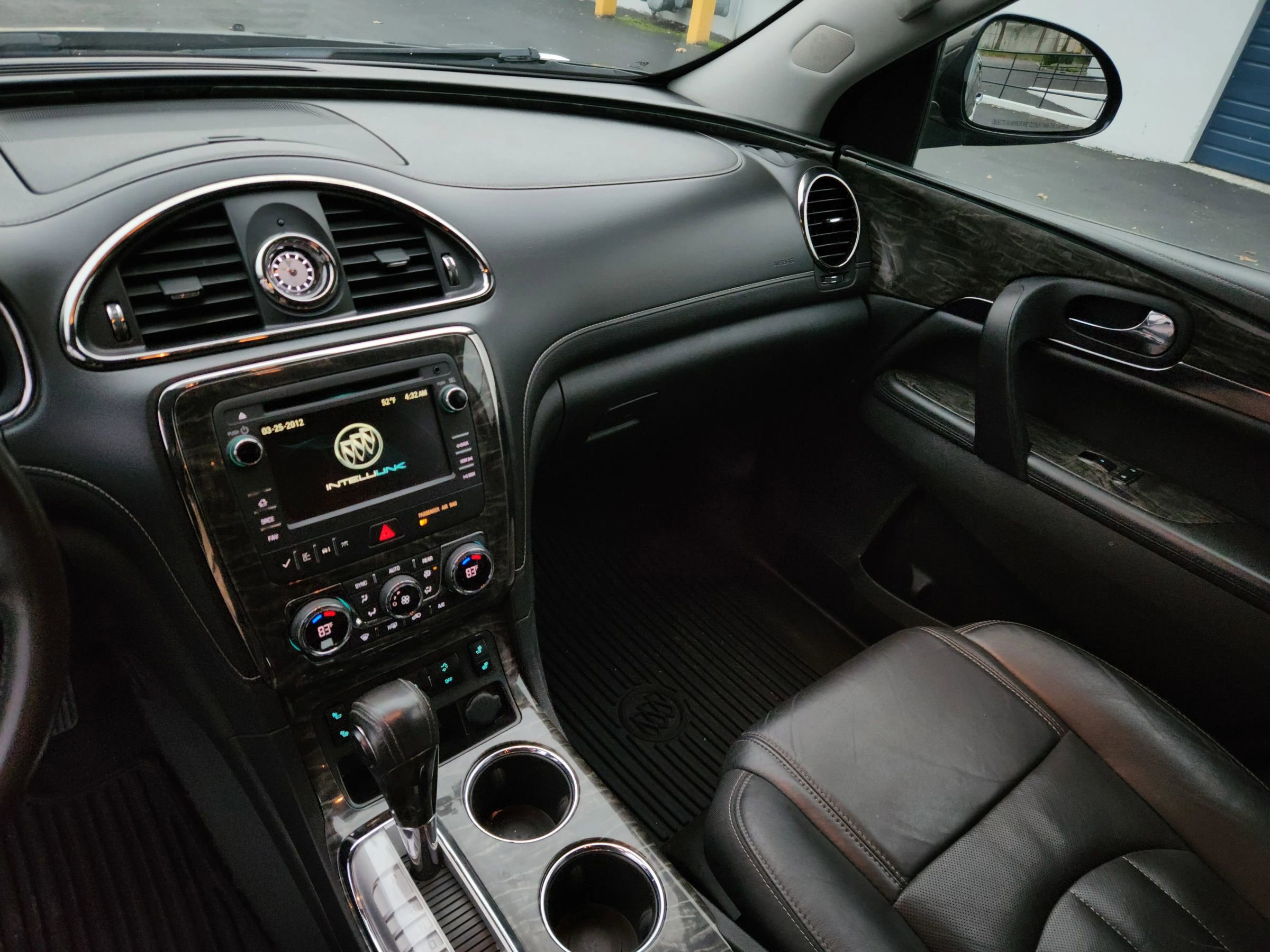 Used 2014 Buick Enclave Leather image 10
