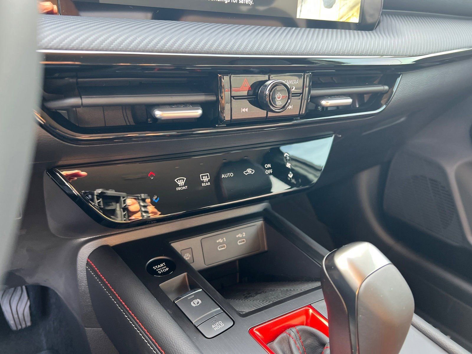 New 2026 Nissan Kicks SR image 26