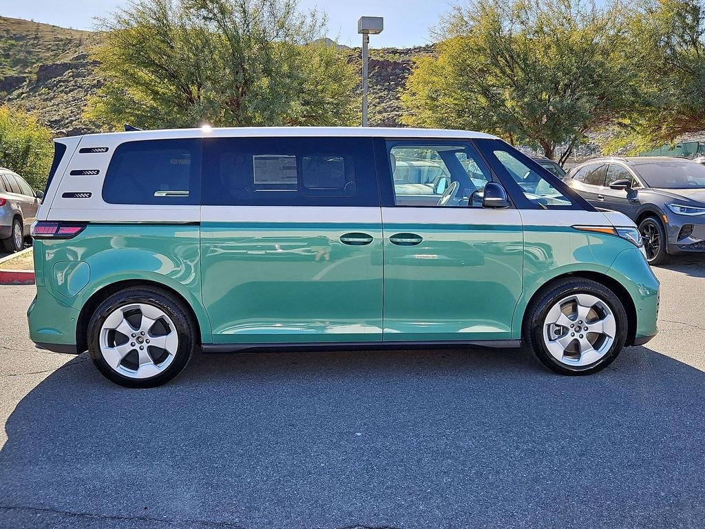 New 2025 Volkswagen ID. Buzz Pro S Plus image 2