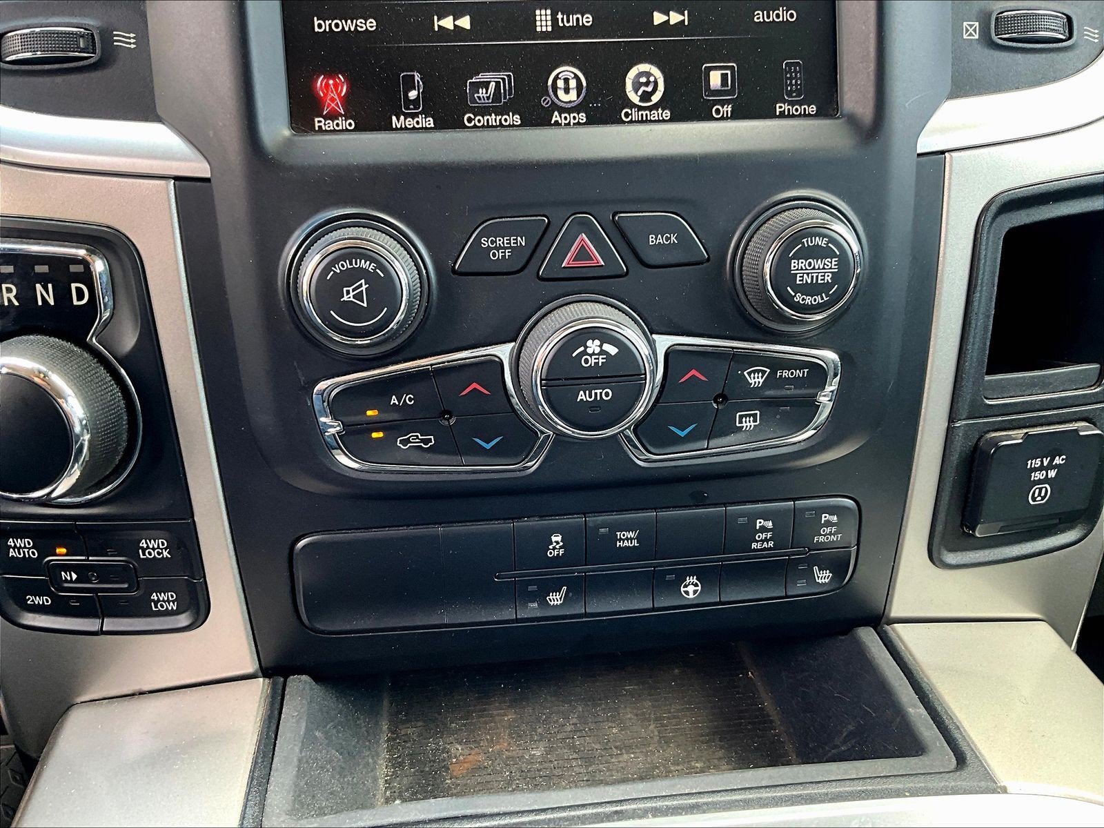 Used 2017 RAM 1500 Big Horn AWD/4WD image 16