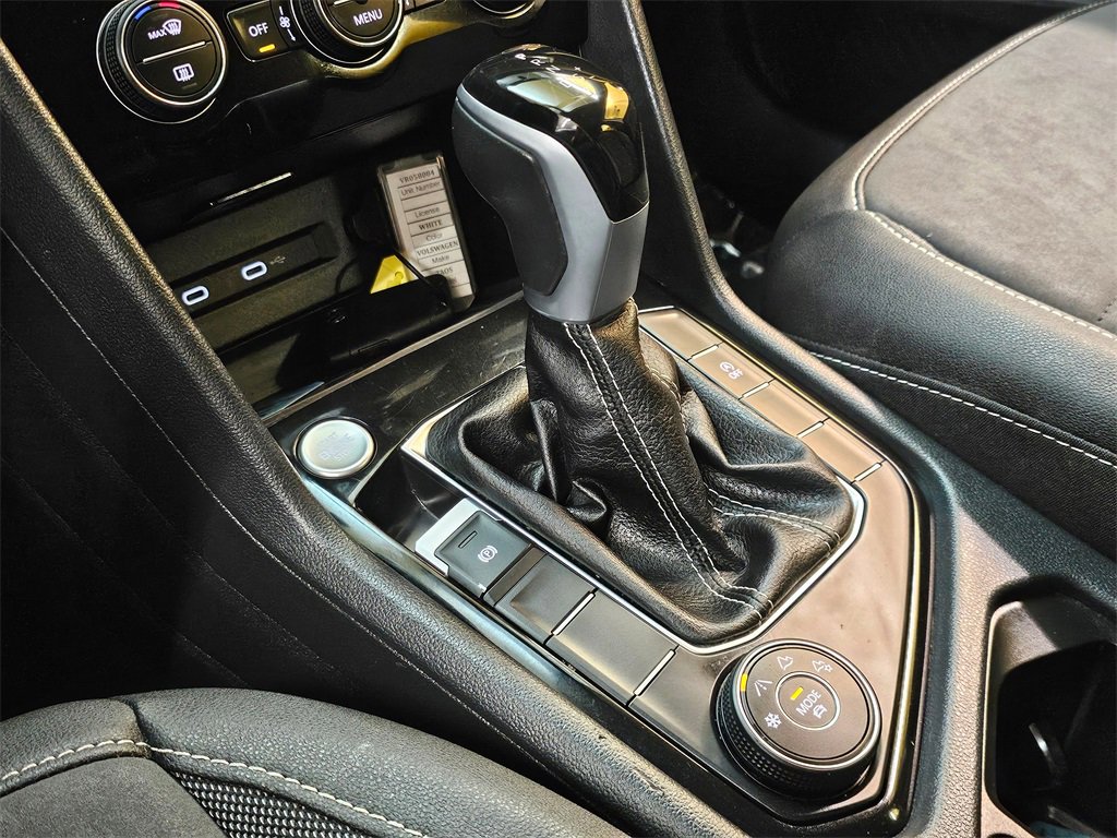 Used 2024 Volkswagen Taos SE image 27