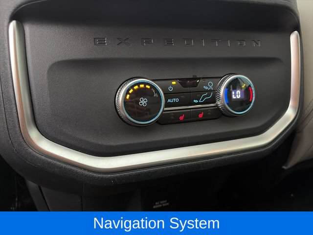 Used 2025 Ford Expedition Max Platinum AWD/4WD image 14