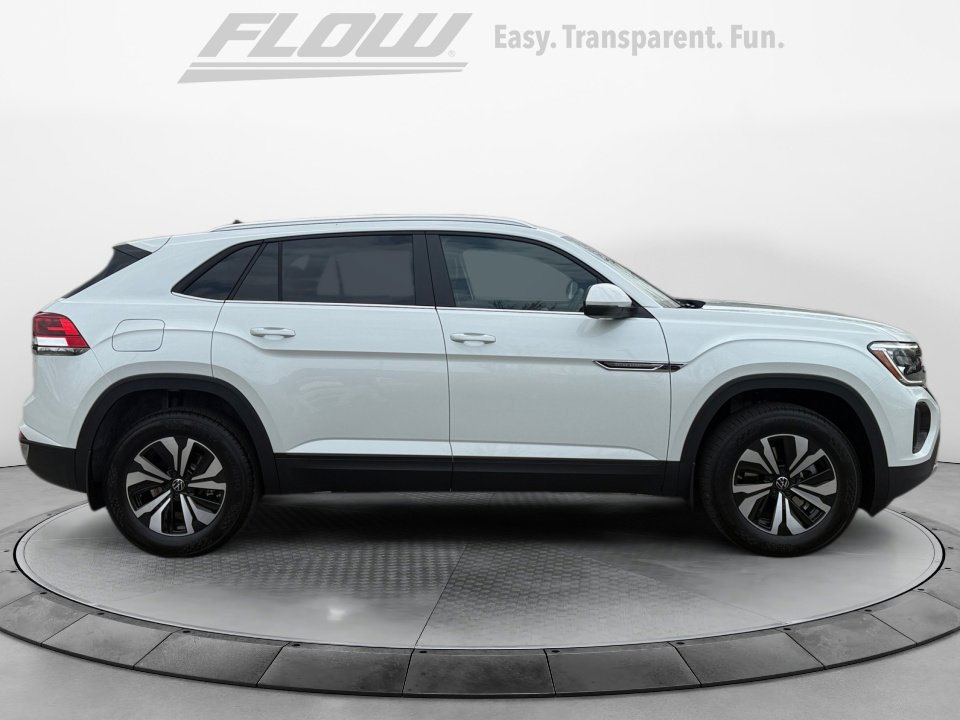 New 2026 Volkswagen Atlas Cross Sport SE image 8