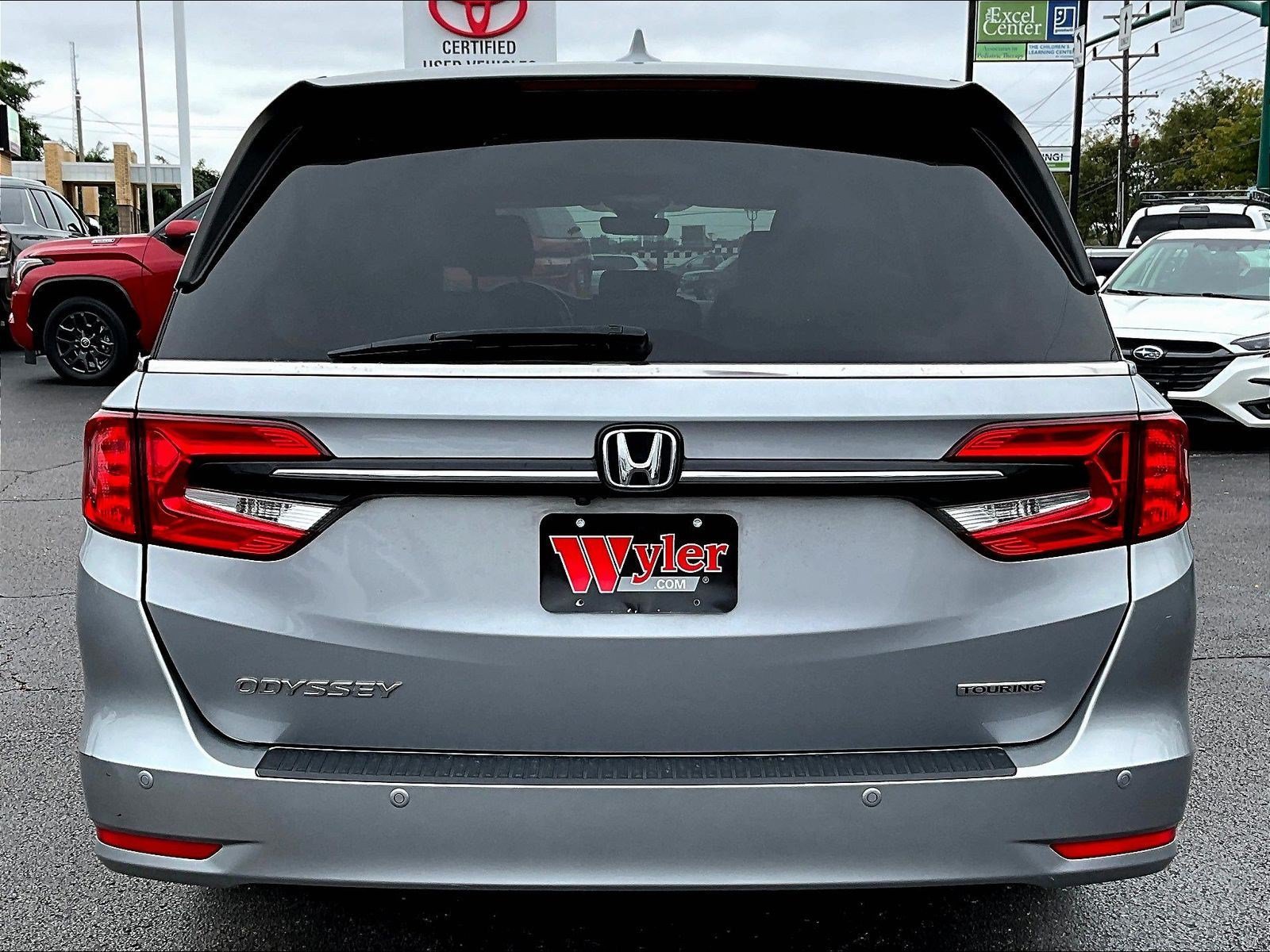 Used 2022 Honda Odyssey Touring image 5