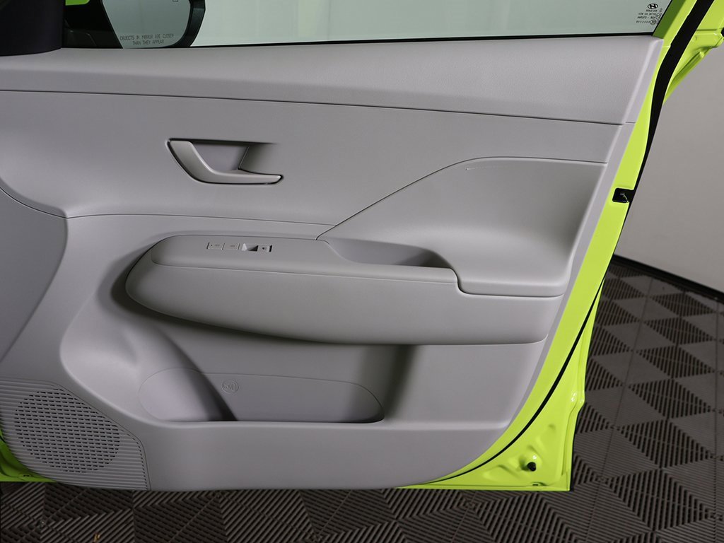 Used 2025 Hyundai Kona SEL image 21