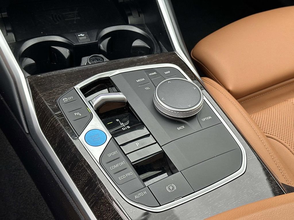 Used 2023 BMW i4 eDrive35 image 14