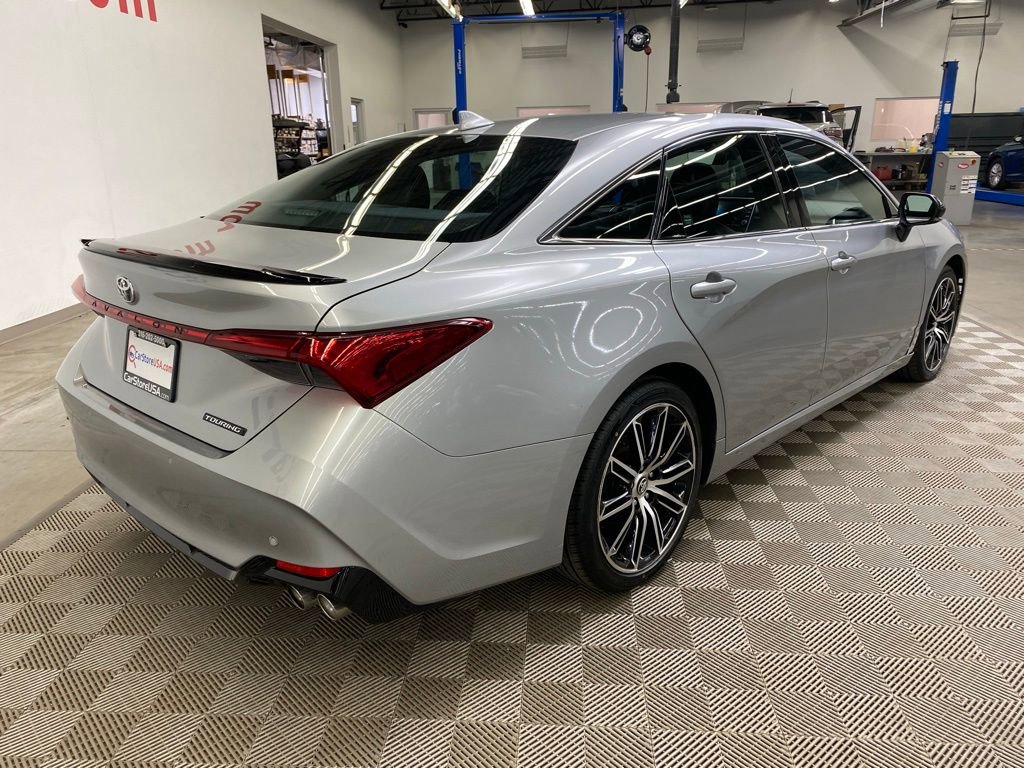 Used 2019 Toyota Avalon Touring image 8