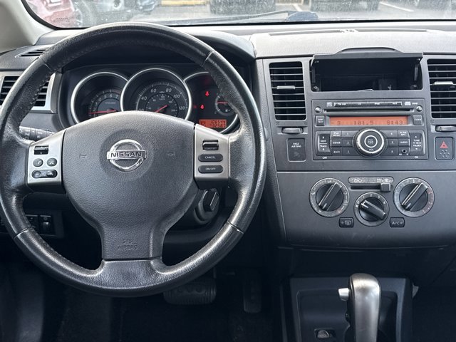 Used 2010 Nissan Versa SL w/ Premium Pkg image 4