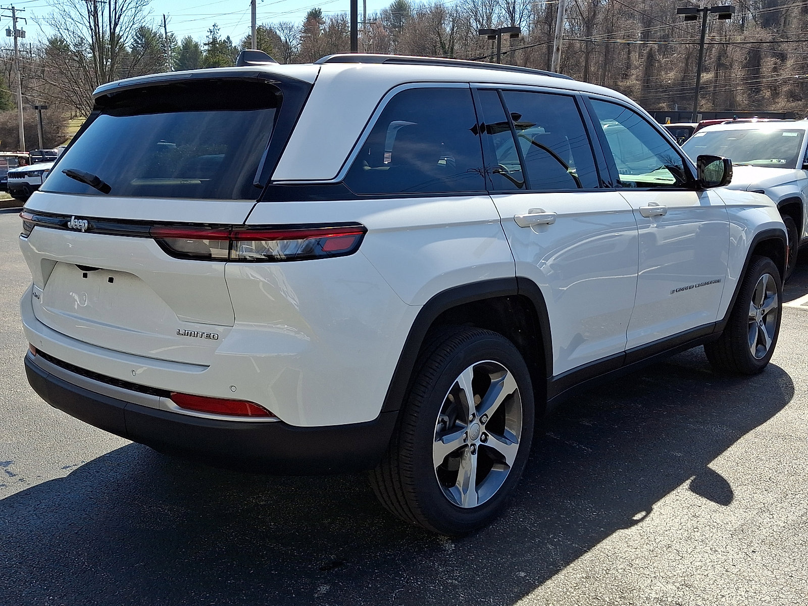 New 2026 Jeep Grand Cherokee Limited w/ Trailer Tow Package image 3