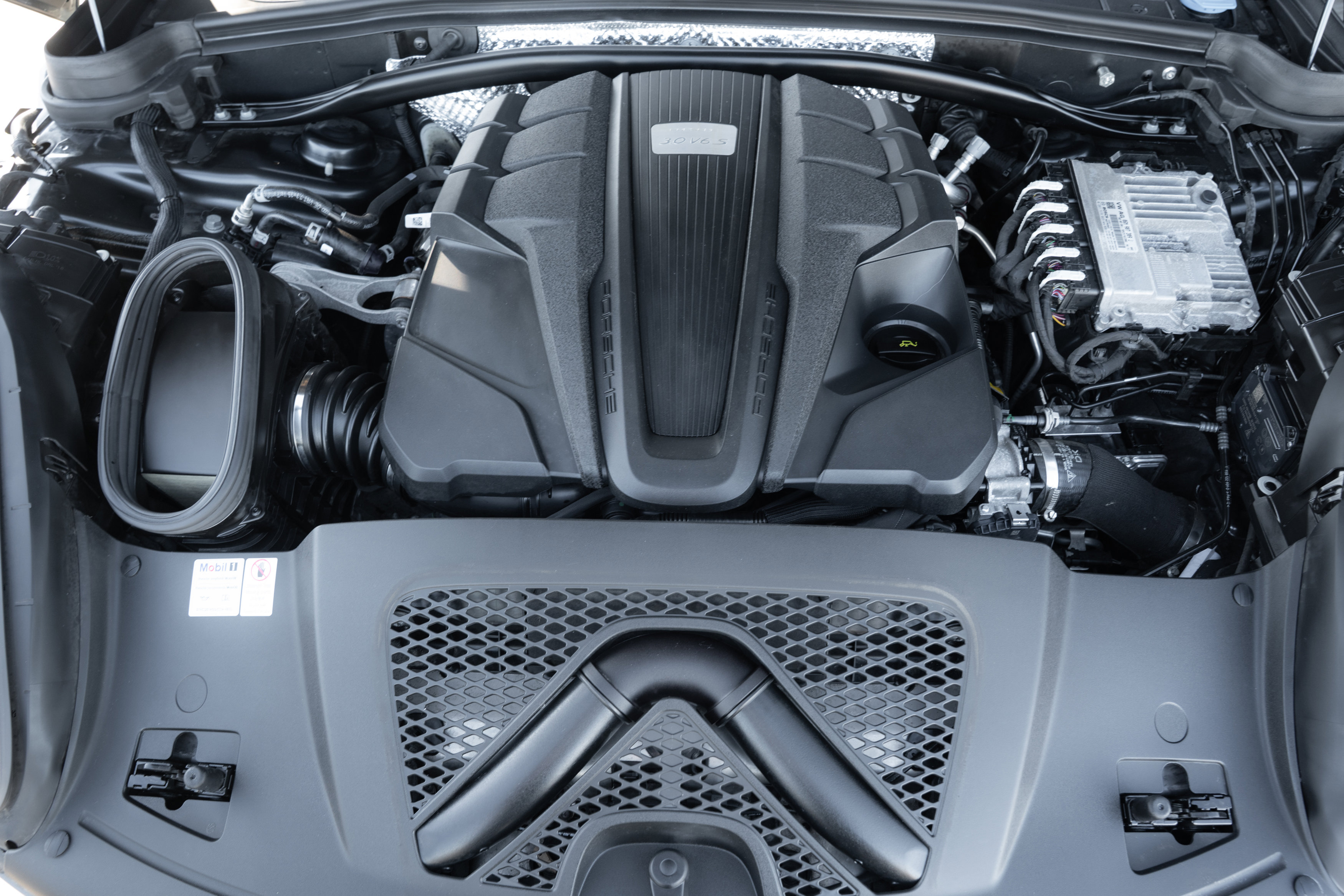 Used 2019 Porsche Macan S image 36