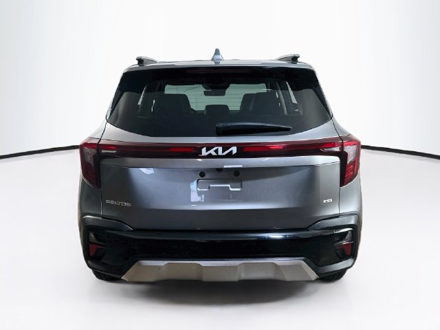 Used 2024 Kia Seltos S AWD/4WD image 7
