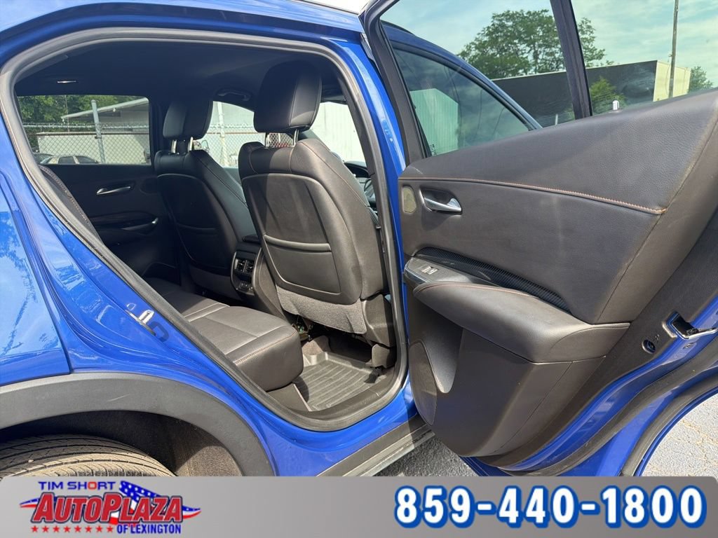 Used 2023 Cadillac XT4 Sport w/ LPO, Onyx Lite Package FWD image 18