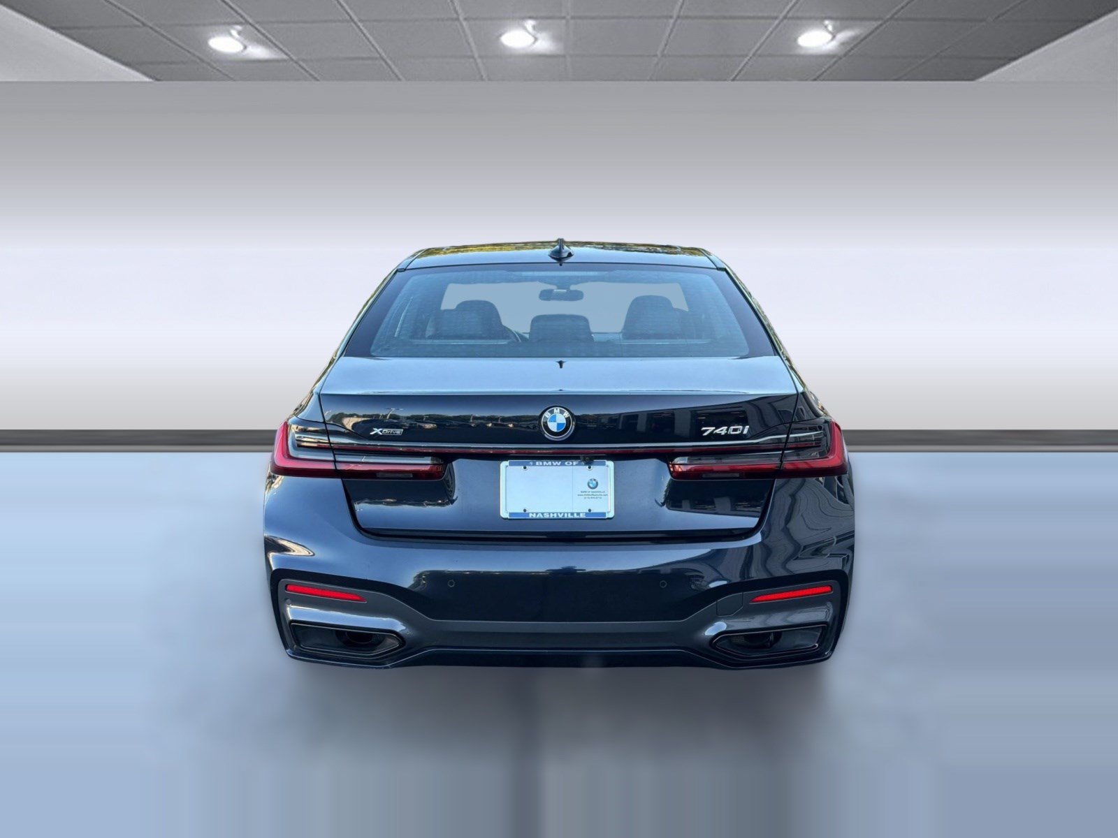Used 2022 BMW 740i xDrive w/ M Sport Package AWD/4WD image 10