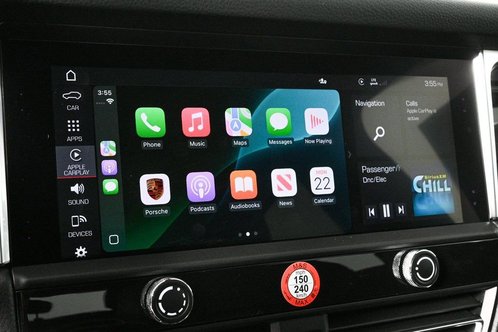 Certified 2026 Porsche Macan image 16