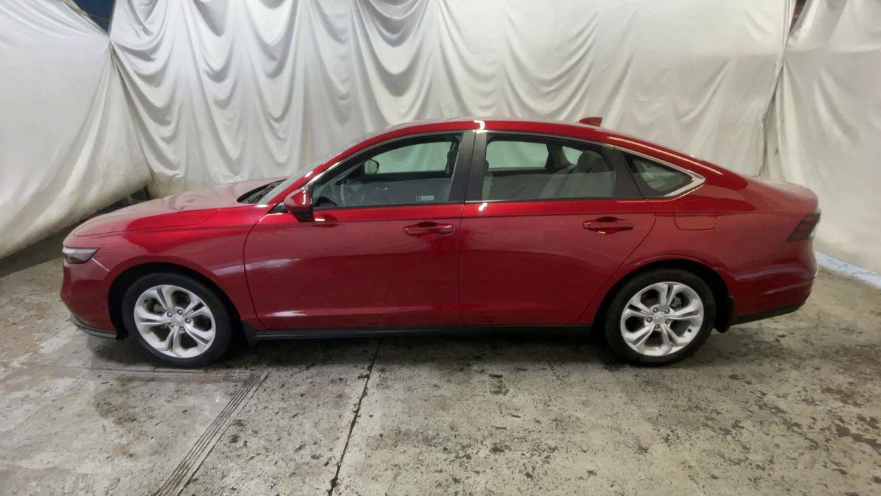 Used 2024 Honda Accord LX image 5