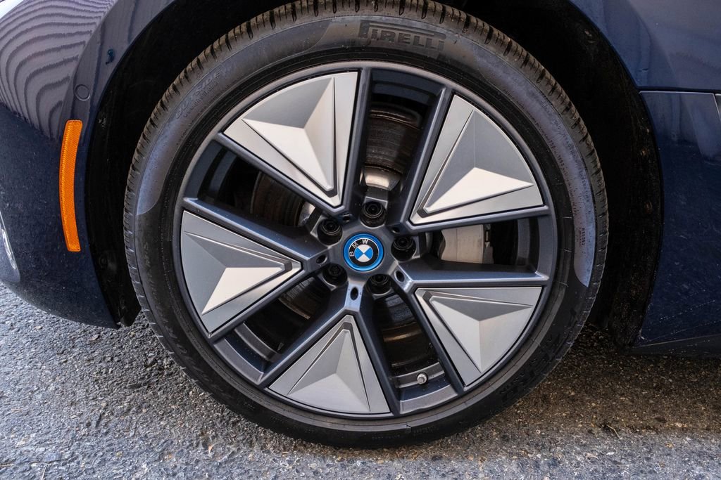 Used 2023 BMW i4 eDrive35 w/ Premium Package image 27