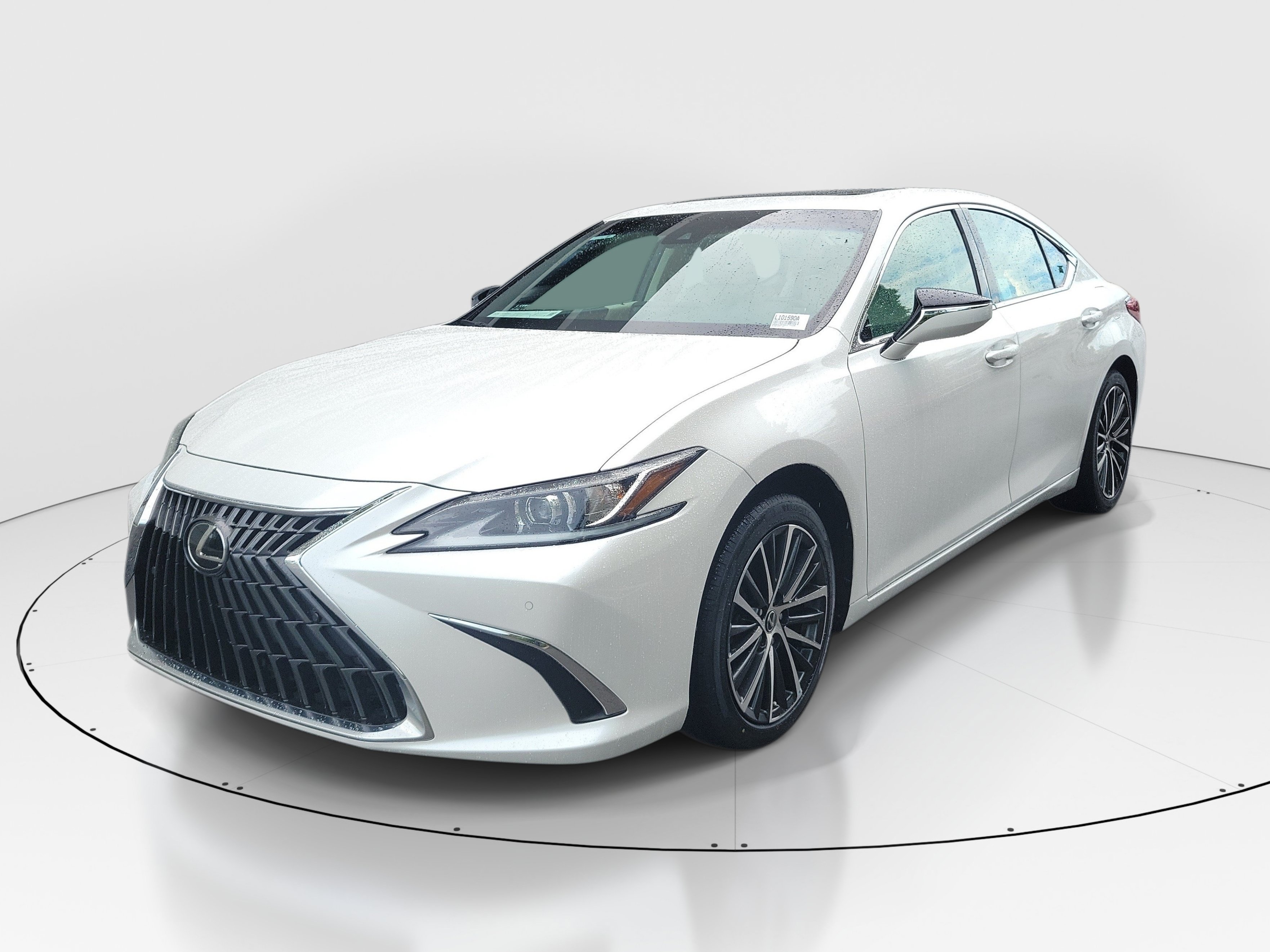 Used 2024 Lexus ES 350 w/ Premium Package FWD image 3