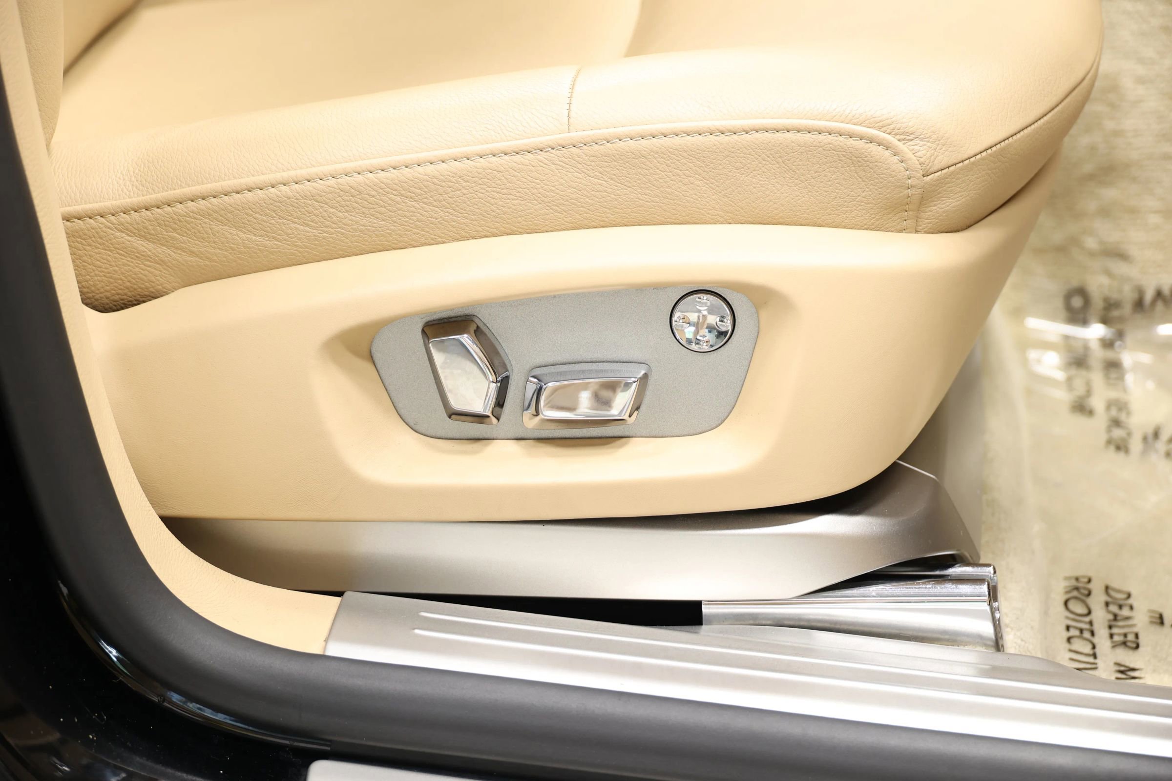 Used 2010 Rolls-Royce Ghost RWD image 90