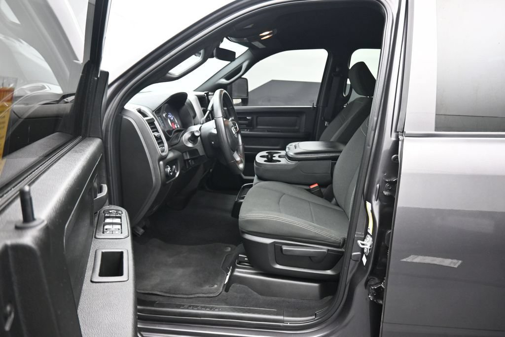 Used 2025 RAM 3500 Tradesman AWD/4WD image 11