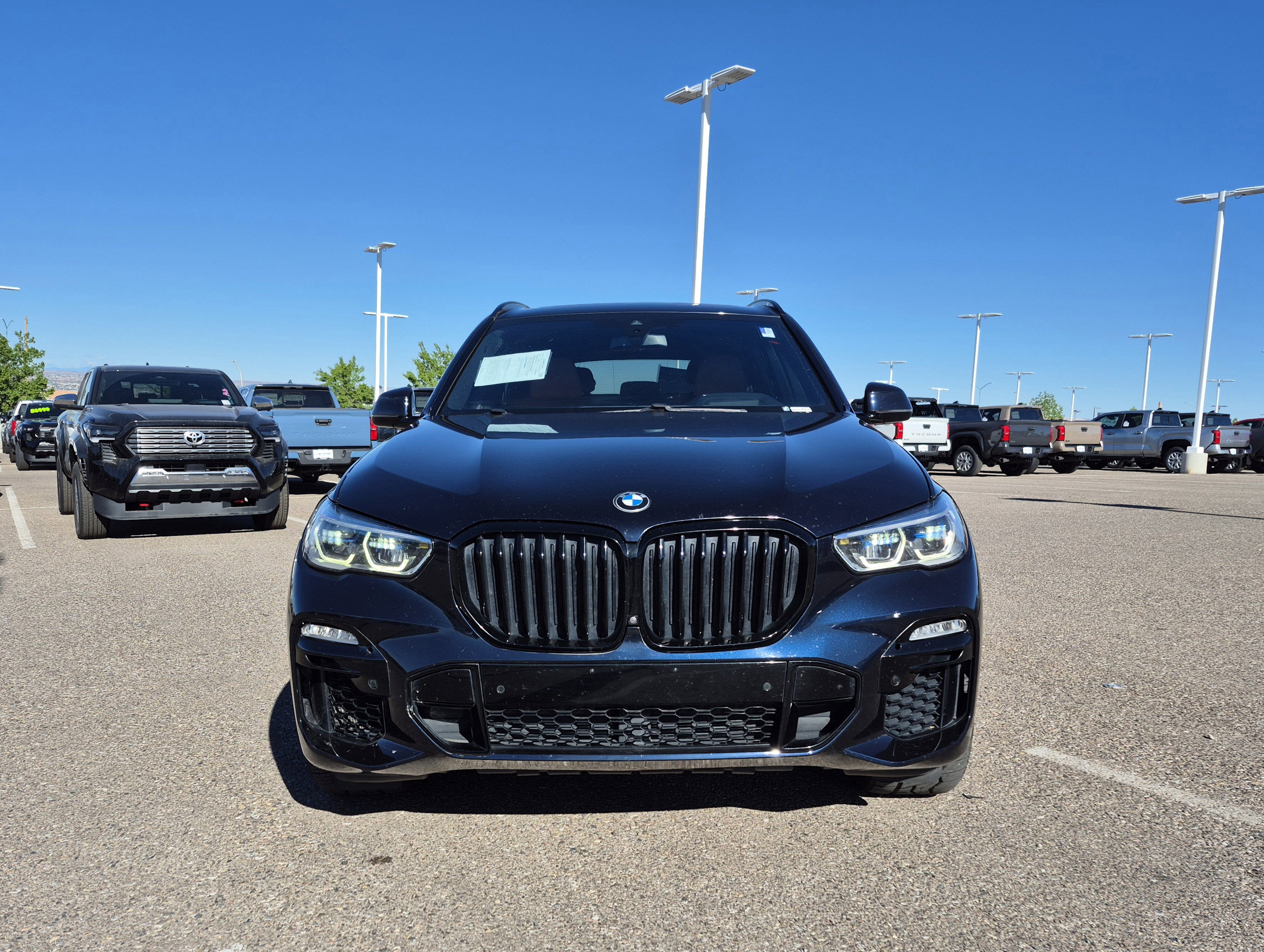 Used 2021 BMW X5 xDrive40i w/ M Sport Package image 8
