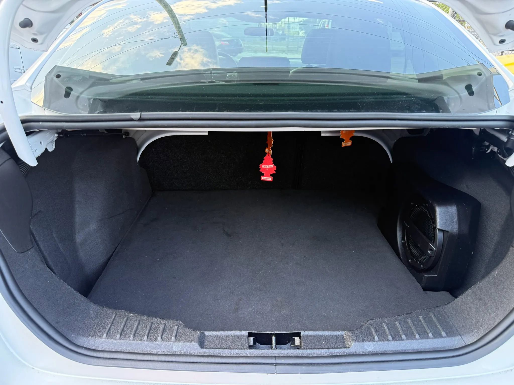 Used 2018 Ford Focus Titanium FWD image 19