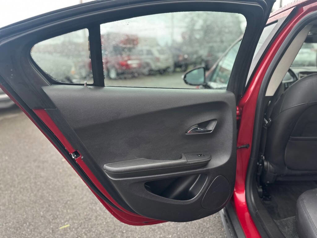 Used 2013 Chevrolet Volt Premium w/ Premium Trim Package image 18