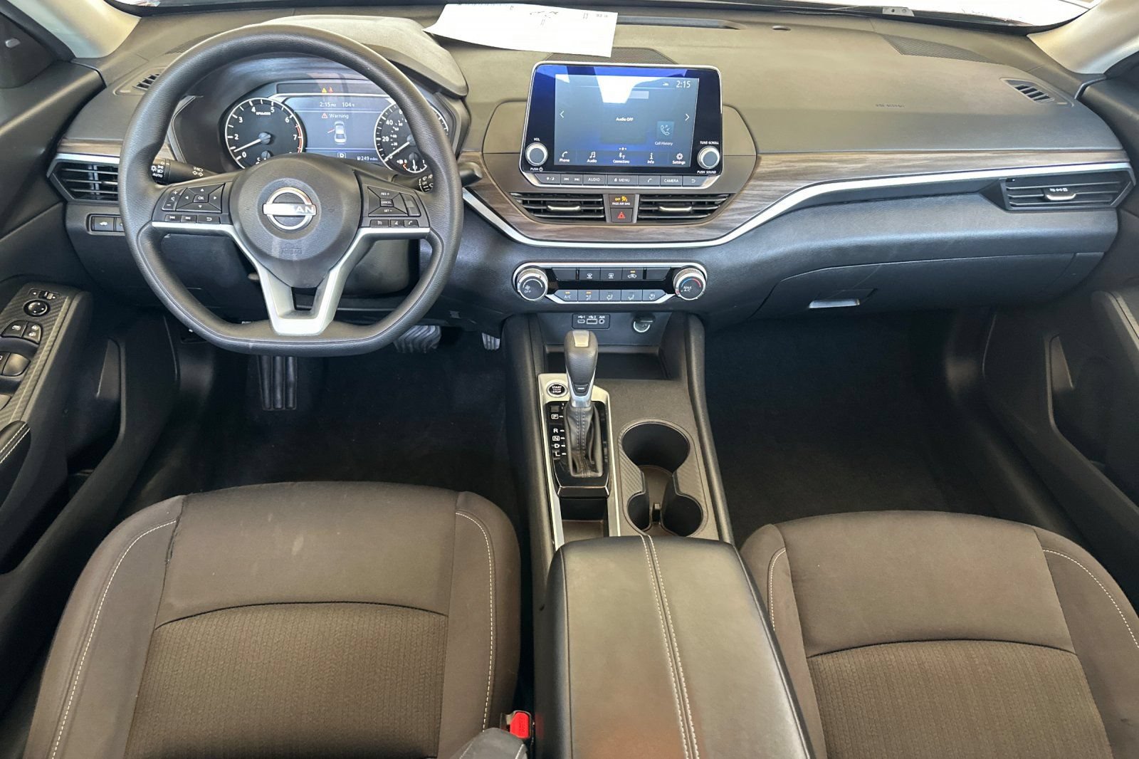 Used 2025 Nissan Altima 2.5 SV FWD image 14