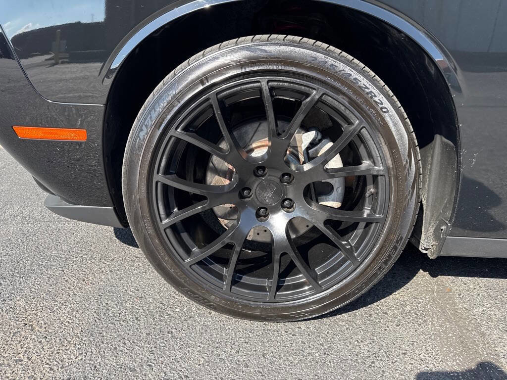 Used 2016 Dodge Challenger R/T Plus RWD image 11