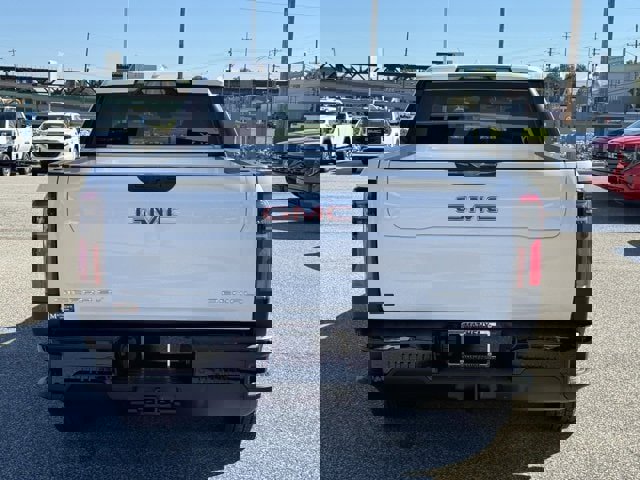 New 2026 GMC Sierra EV Elevation image 4