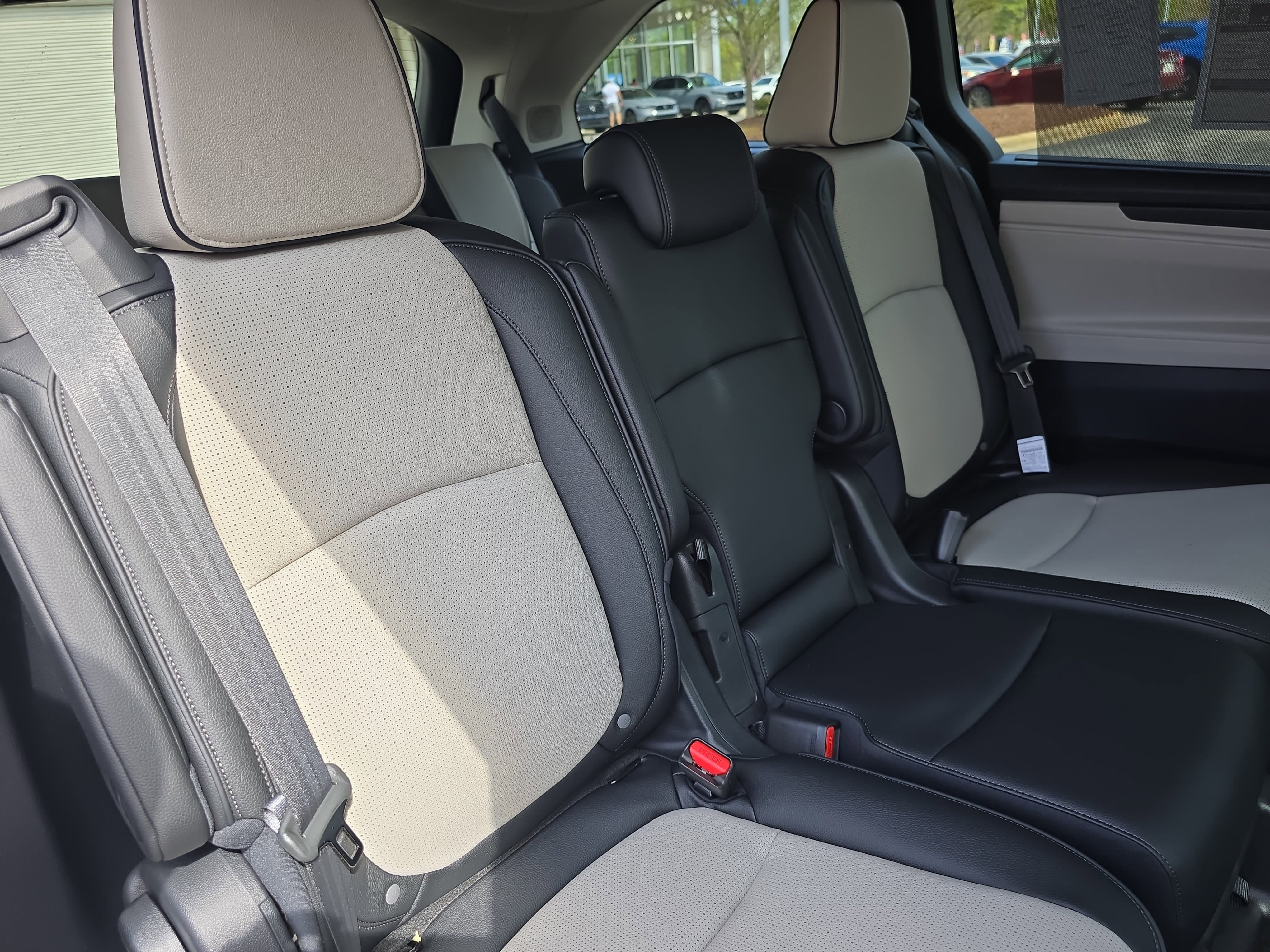 New 2026 Honda Odyssey Elite image 12