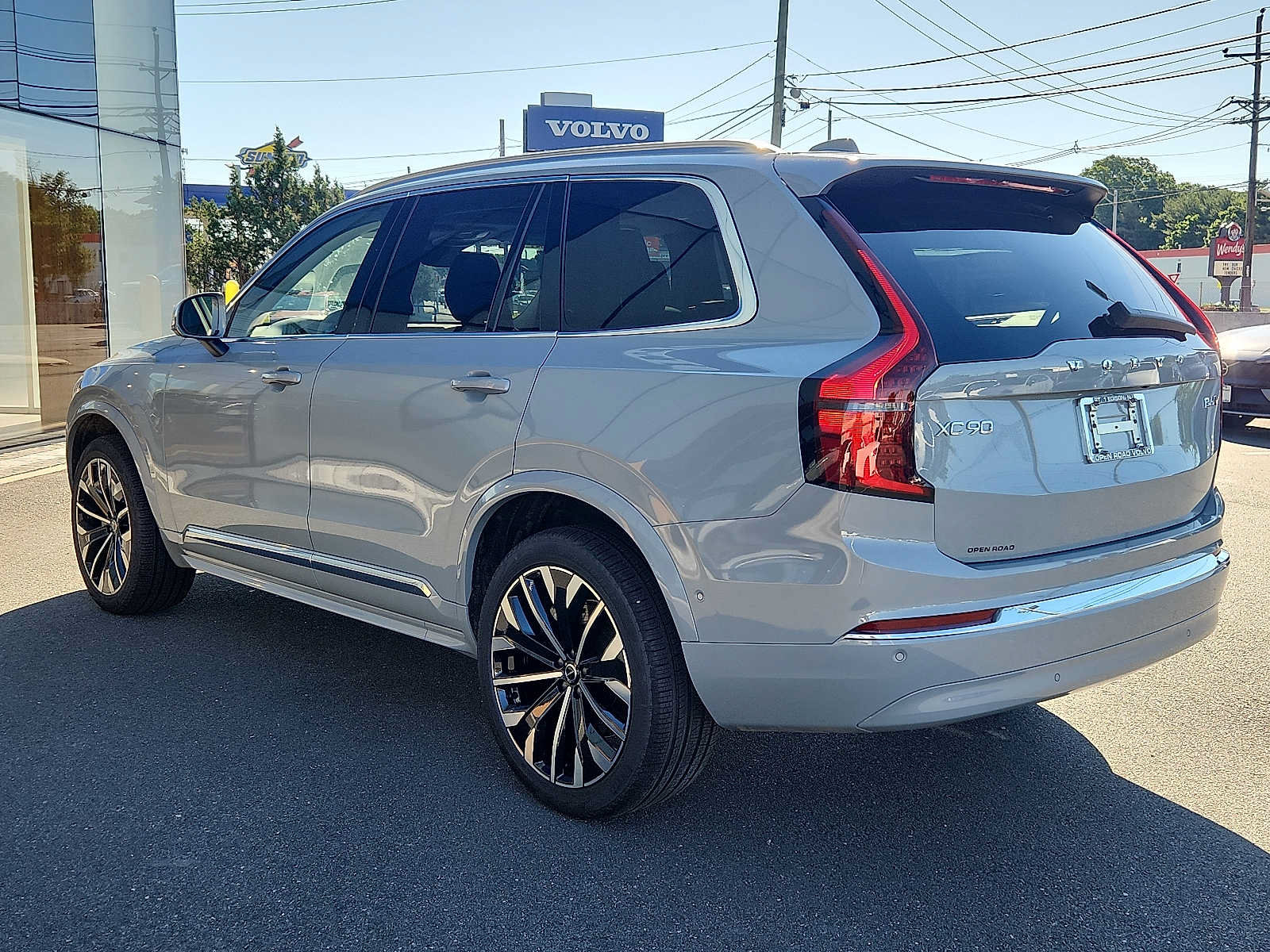 Used 2026 Volvo XC90 B6 Ultra w/ Protection Package AWD/4WD image 4