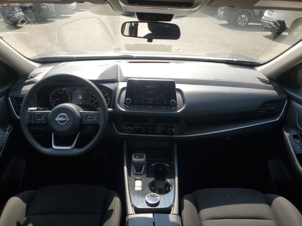 Used 2024 Nissan Rogue S image 22