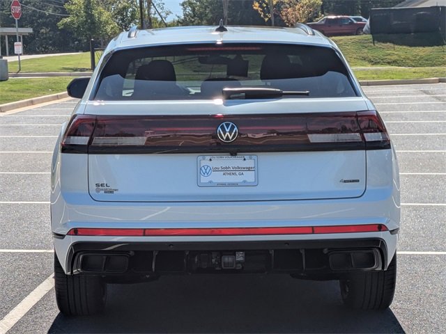 New 2026 Volkswagen Atlas Cross Sport SEL R-Line image 5