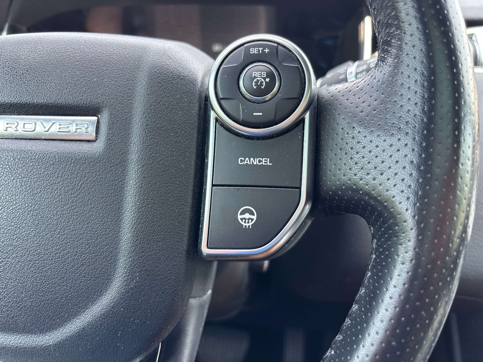 Used 2017 Land Rover Range Rover Sport HSE AWD/4WD image 23